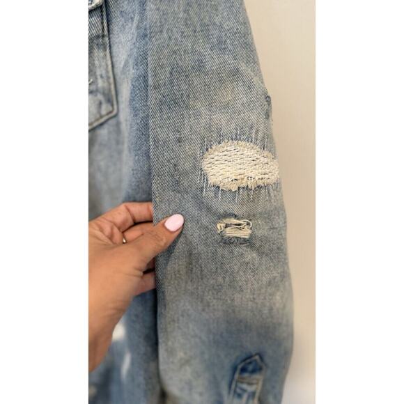 Zara Relaxed Fit Denim Distressed Jacket Jean Size Small Excellent Condition - Picture 7 of 15
